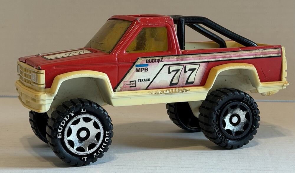 Vintage Toy Truck Buddy L Corp 1983 4x4 Truck W/ Roll Bar